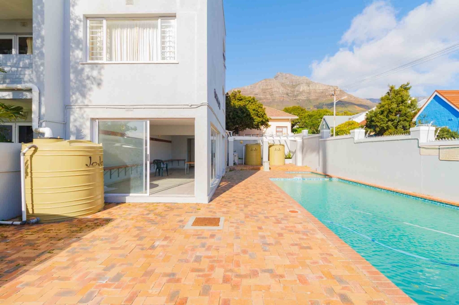 2 Bedroom Property for Sale in Woodstock Western Cape